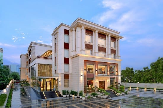 Hotel Building